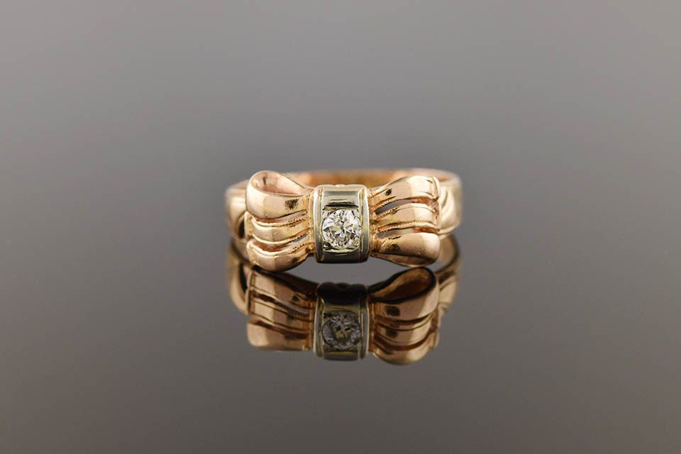 Retro Bow Ring