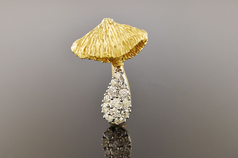 1970s Herbert Rosenthal Pave Diamond Mushroom Brooch 1970s Herbert Rosenthal Pave Diamond Mushroom Brooch