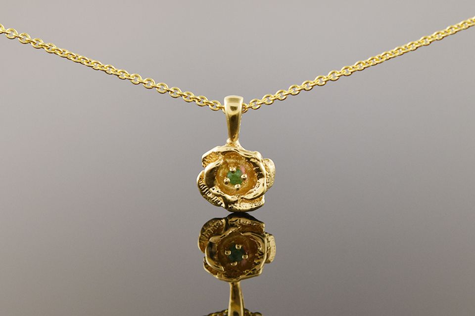 Yellow Gold Flower Pendant with Emerald