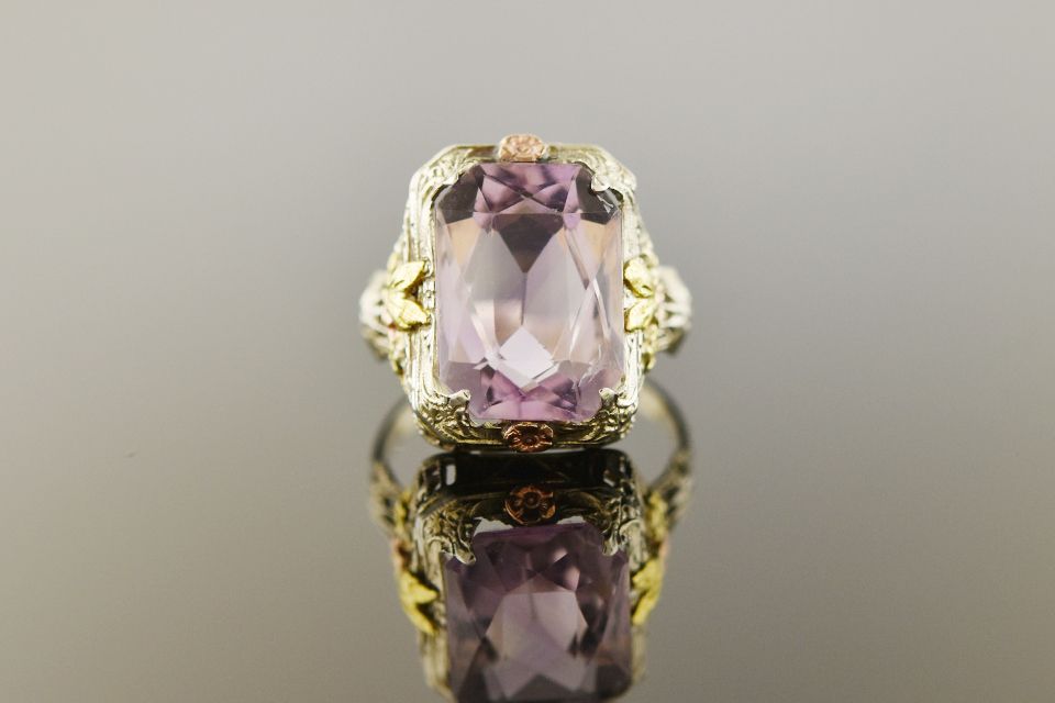 White Gold Filigree Ring with Amethyst Gold Accents
