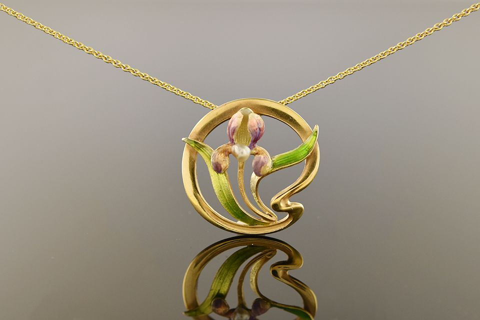 Circle Pendant with Enamel Iris
