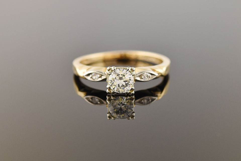 Retro Two-Tone Diamond Ring