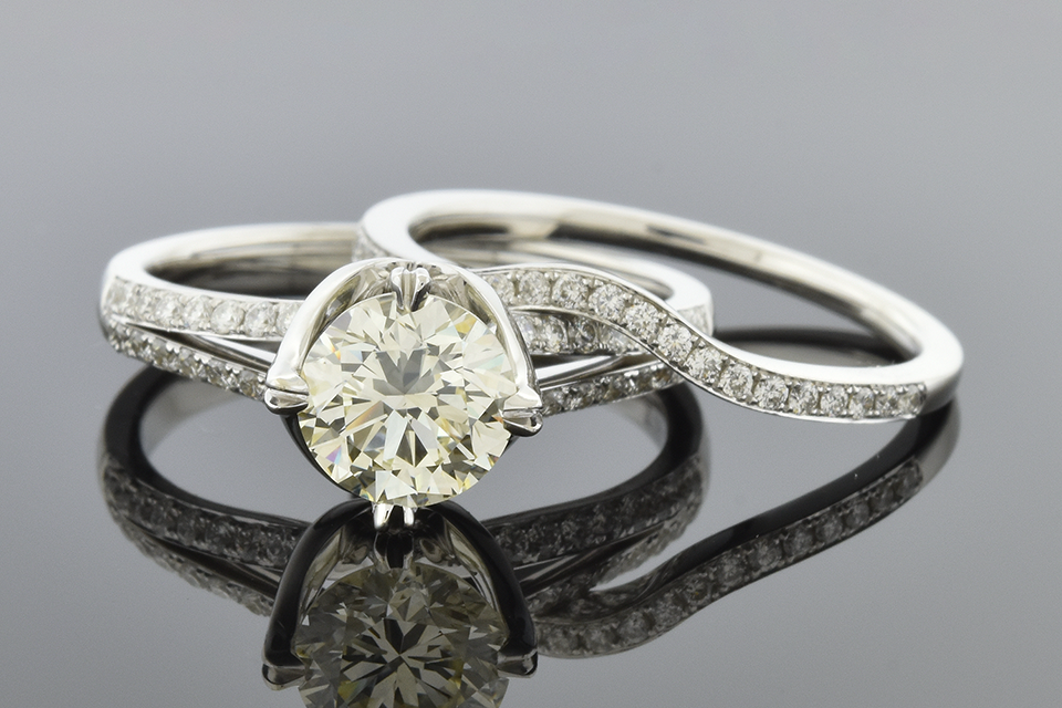 Split Shank Design Diamond Bridal Set