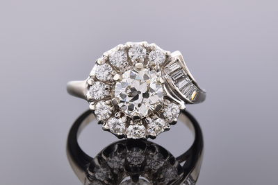 Vintage Round & Baguette Diamond Ring