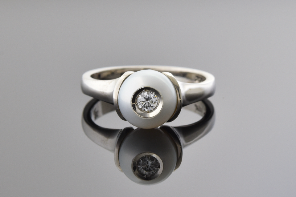 Freshwater Pearl Ring With Diamond Center