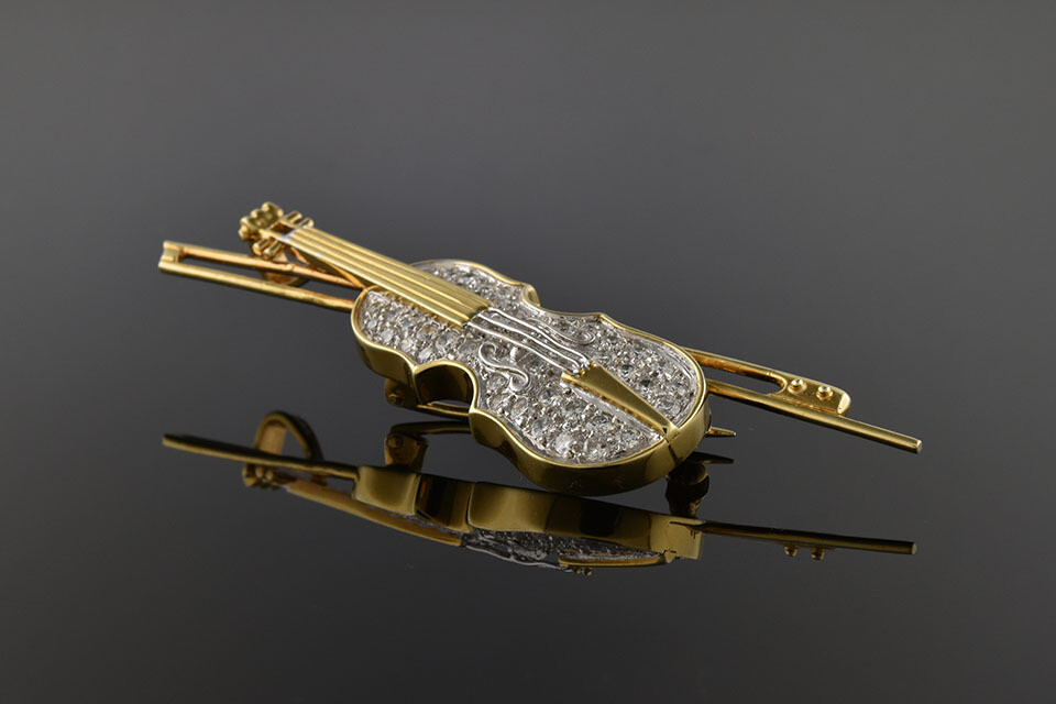 Diamond Cello Brooch/Pendant