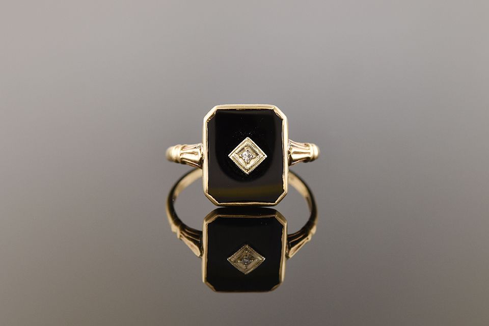 Vintage Black Onyx &amp; Diamond Ring