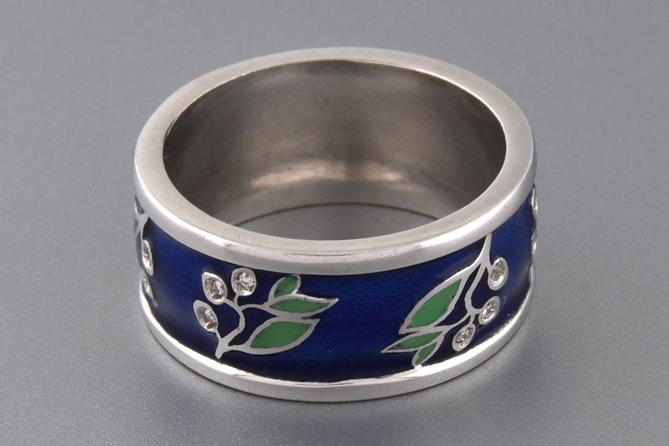 Enamel and Diamond Floral Design Band