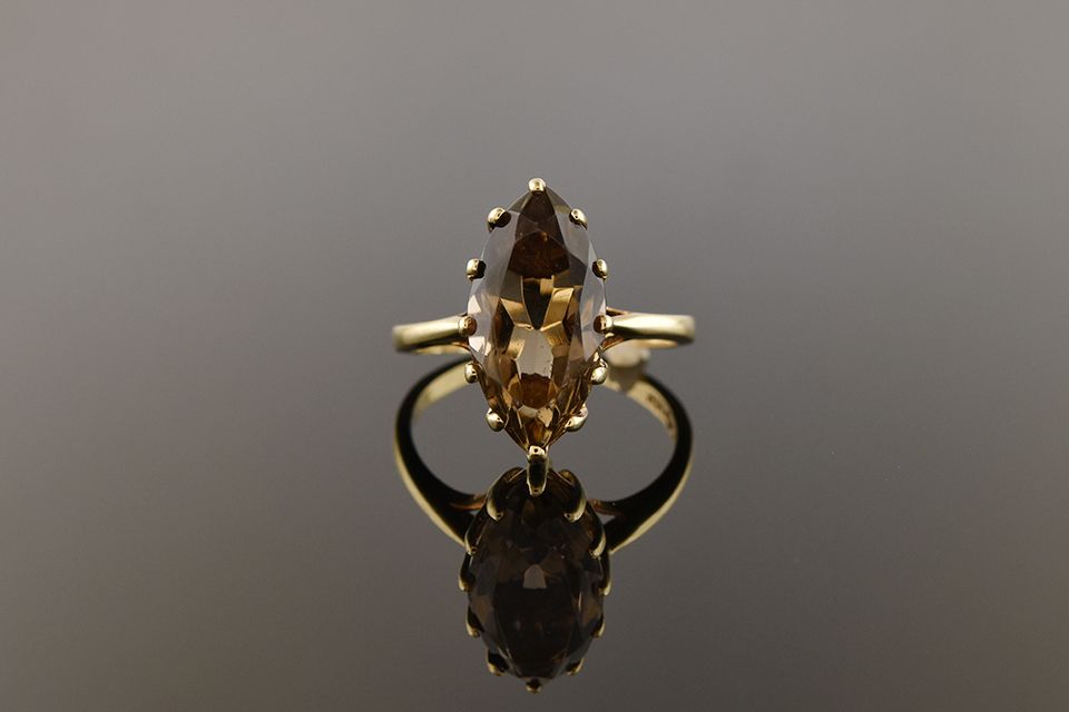 Vintage Yellow Gold Brown Quartz Ring