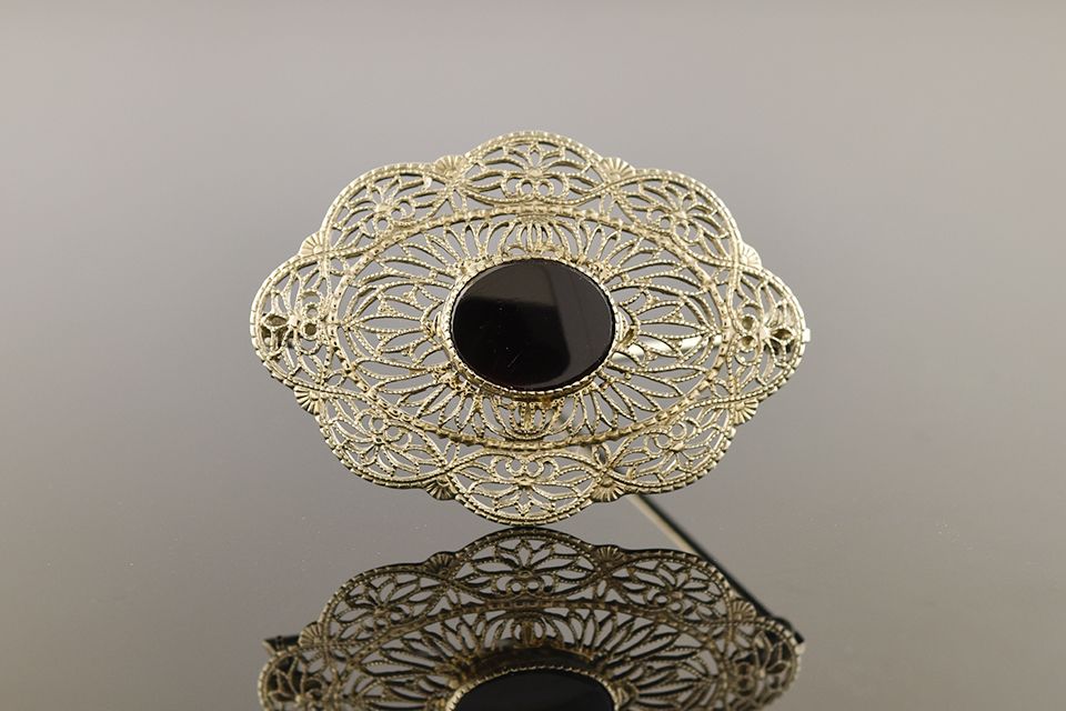 Art Deco Filigree Onyx Brooch