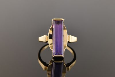Vintage Yellow Gold Purple Gemstone Ring