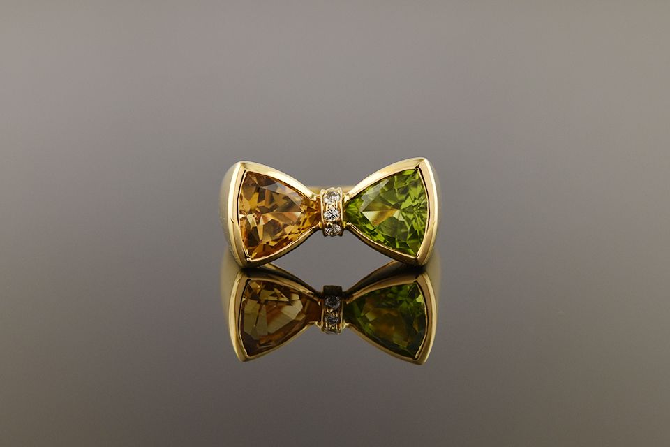 Modern Yellow Gold Peridot &amp; Citrine Ring