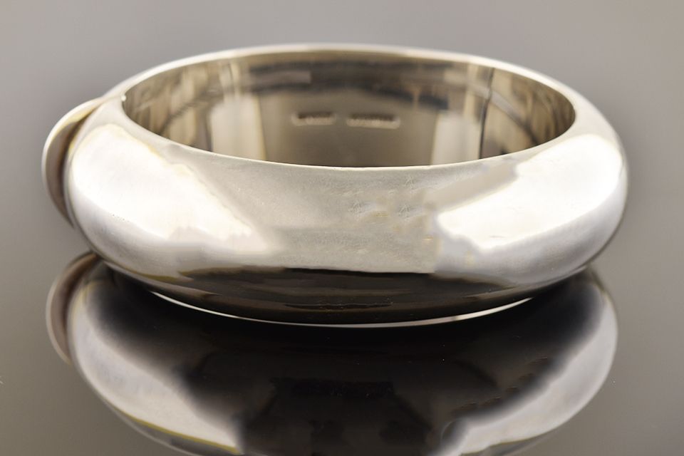 Tiffany &amp; Co. Sterling Silver High-Polish Hinged Bangle