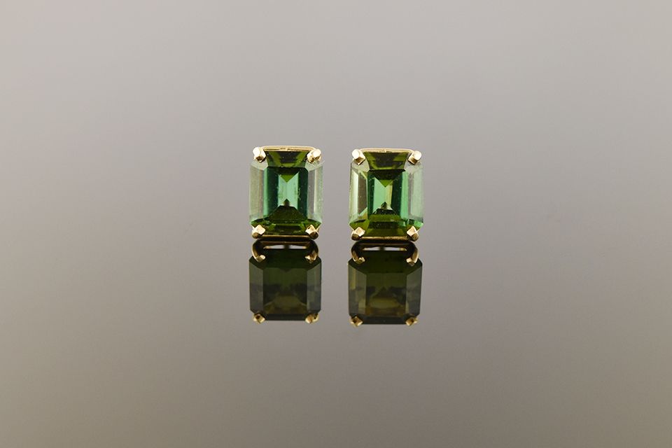 Yellow Gold Green Tourmaline Stud Earrings