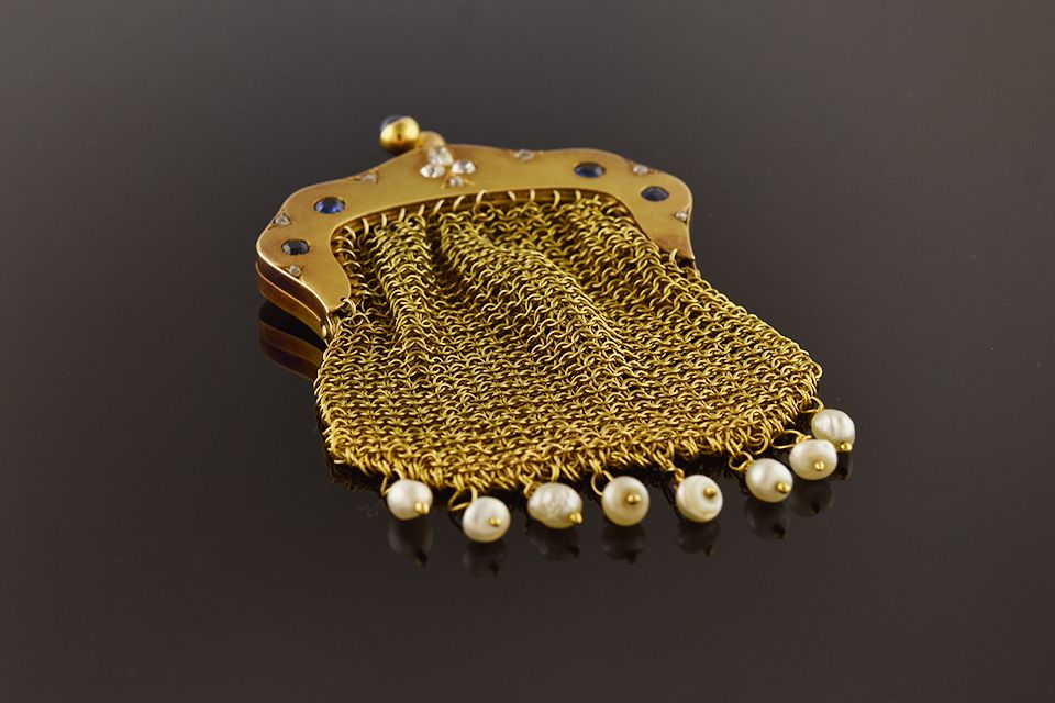 Vintage Gold Mesh Change Purse |