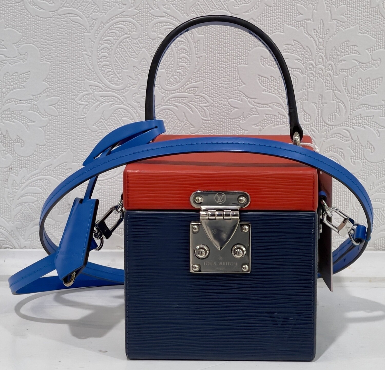 Louis Vuitton Bleeker Box Epi