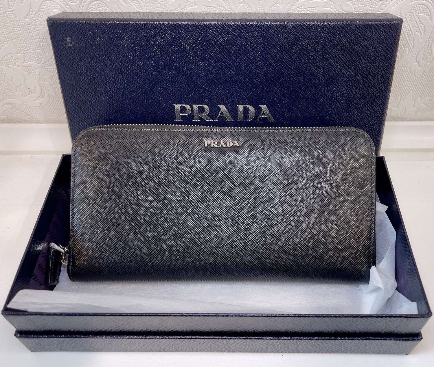 Prada Saffiano black wallet