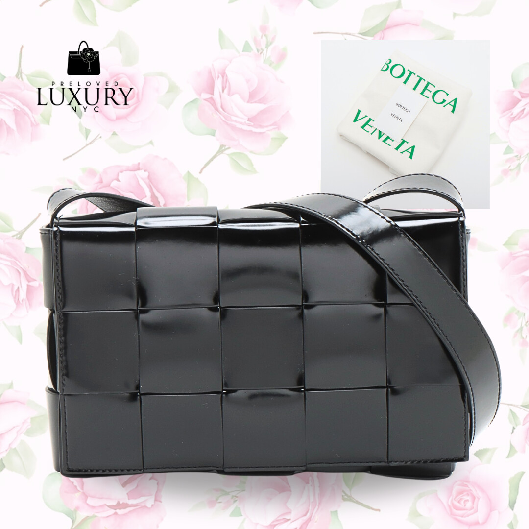 BOTTEGA Veneta Maxi Intrecciato Cassette Leather Shoulder Bag Black