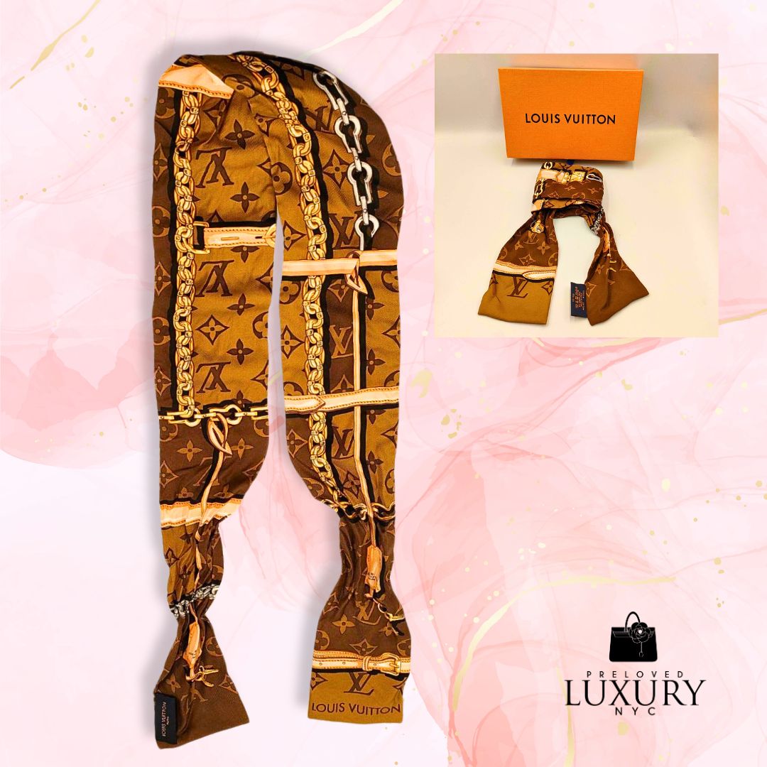 LOUIS VUITTON Monogram Scarf