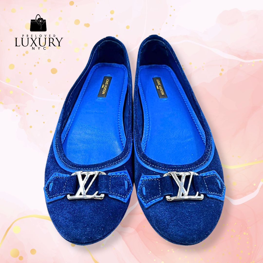 LOUIS VUITTON Suede Pumps