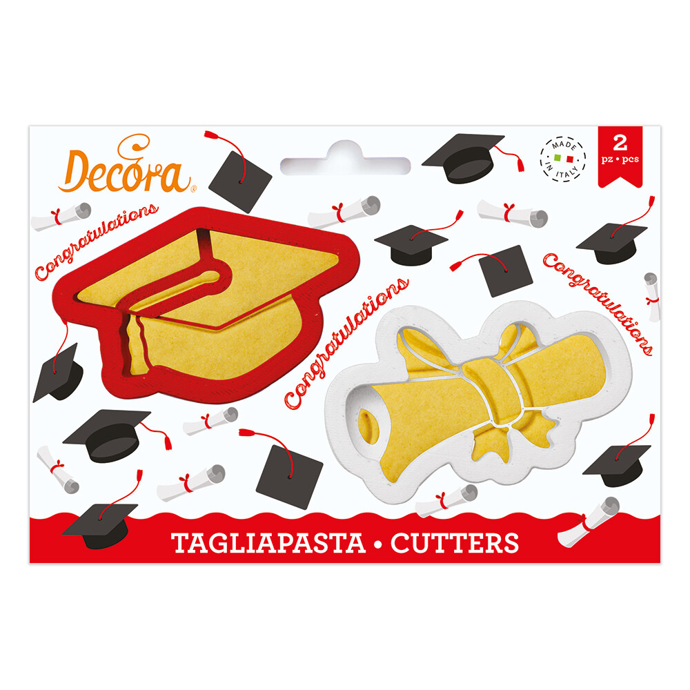 Decora Set 2 Tagliapasta in Plastica Decora Laurea Pergamena e Tocco