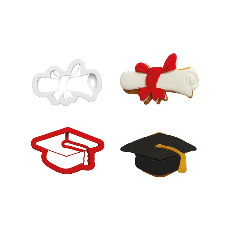 Decora Set 2 Tagliapasta in Plastica Decora Laurea Pergamena e Tocco