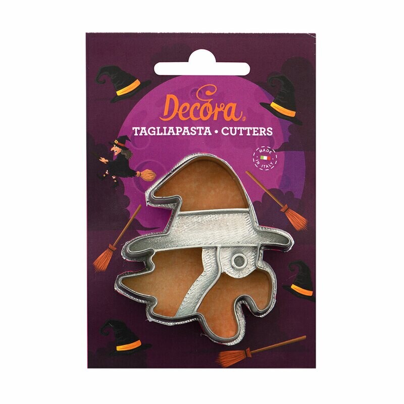 Decora Cutter Tagliapasta Halloween Strega Befana Dimensioni cm 8 x 7,6 x 2,2 h