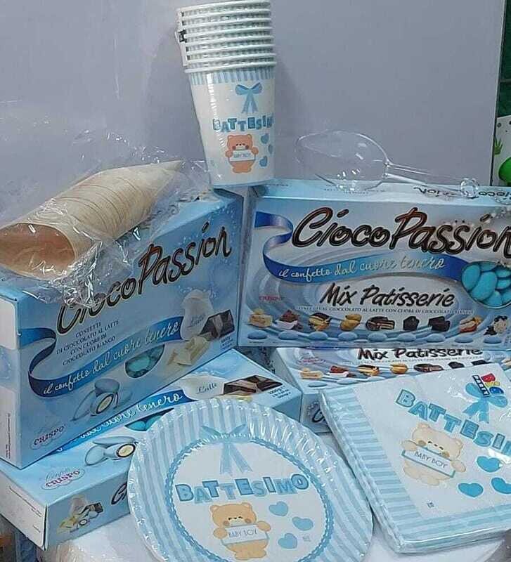 Crispo Confettata Ciocopassion Celeste Battesimo 4 Kg per il tuo Evento! 4 Pacchi a scelta Confetti senza Glutine (Gluten Free) + Palettina + Confezione di Piatti, Bicchieri, Tovaglioli "Oggi Sposi"