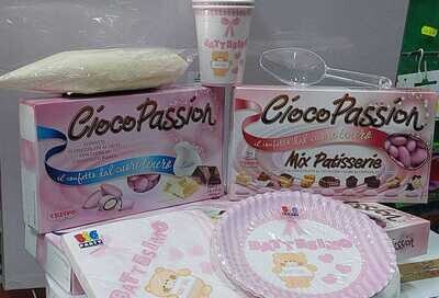 Crispo Kit Confettata Ciocopassion Battesimo 4 kg per il tuo Evento! 4 Pacchi Confetti Rosa senza Glutine (Gluten Free) + Palettina + 50 Conetti + Piatti, Bicchieri e Tovaglioli in Omaggio!