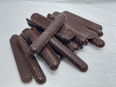 Lindt Cioccolato di Copertura Fondente, Conf.da 1.6 Kg 50%