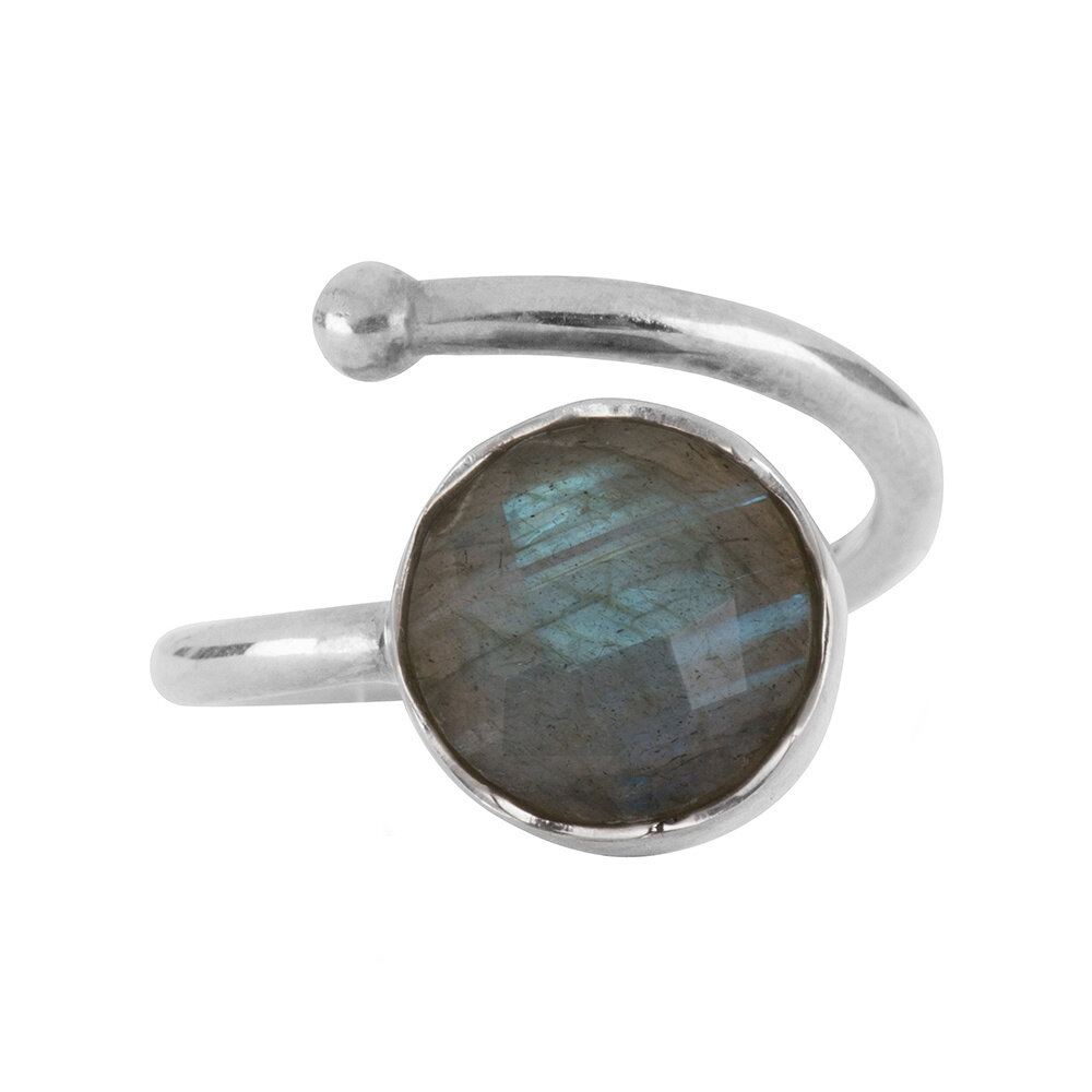 Zilveren ring met Labradoriet