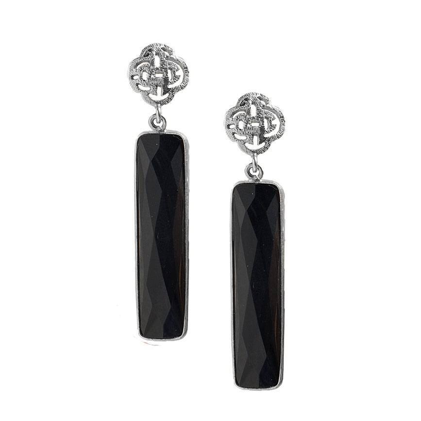 Zilveren logo oorbel met zwarte Onyx