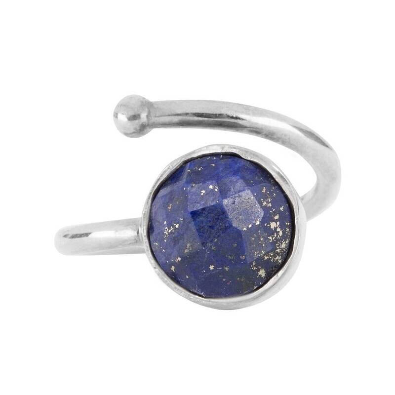 Zilveren ring met Lapis Lazuli
