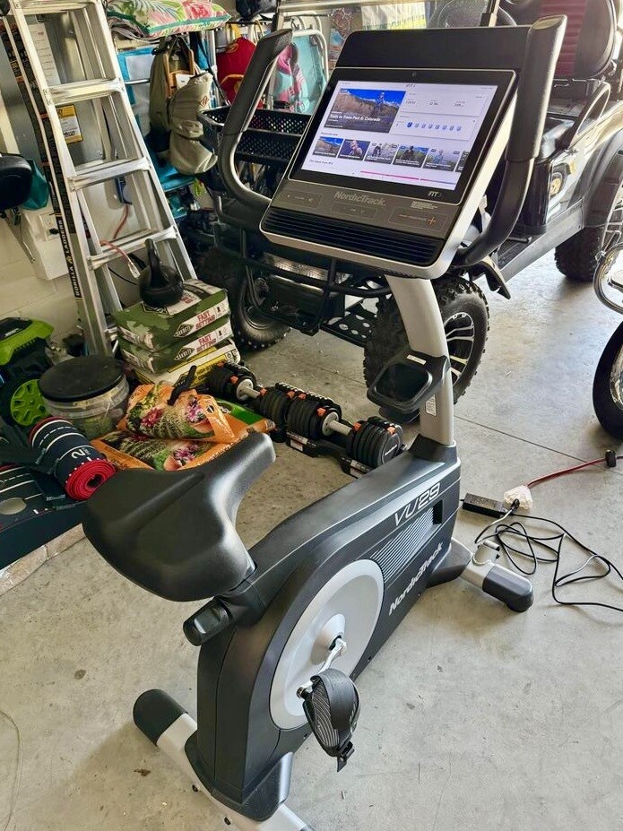 NordicTrack - Commercial VU 29 - Upright Stationary Exercise Bike - (w/ 14” Smart HD Touchscreen and iFIT)
