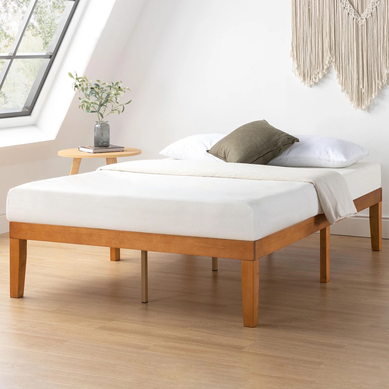 Mellow - Naturalista Classic - Solid Wood Platform Bed - Pine - Queen - [New in Box]