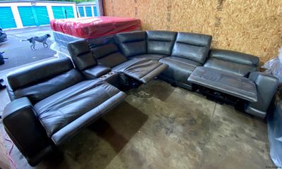 Gilman Creek - Lauretta - 6-Piece Power Reclining Sectional w/ Power Headrests - Leather - Charcoal