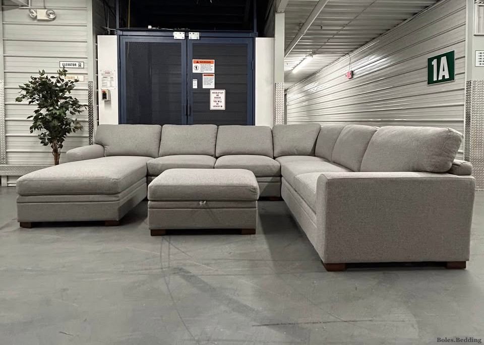 *NEW* - Thomasville - Langdon - Sectional w/ Chaise and Storage Ottoman - Gray