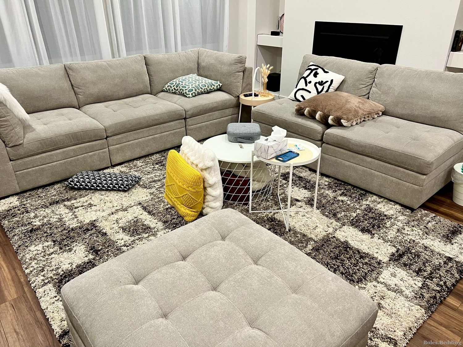 *NEW* - Thomasville - Tisdale Collection - 6-Piece Modular Sectional w/ Storage Ottoman - Beige