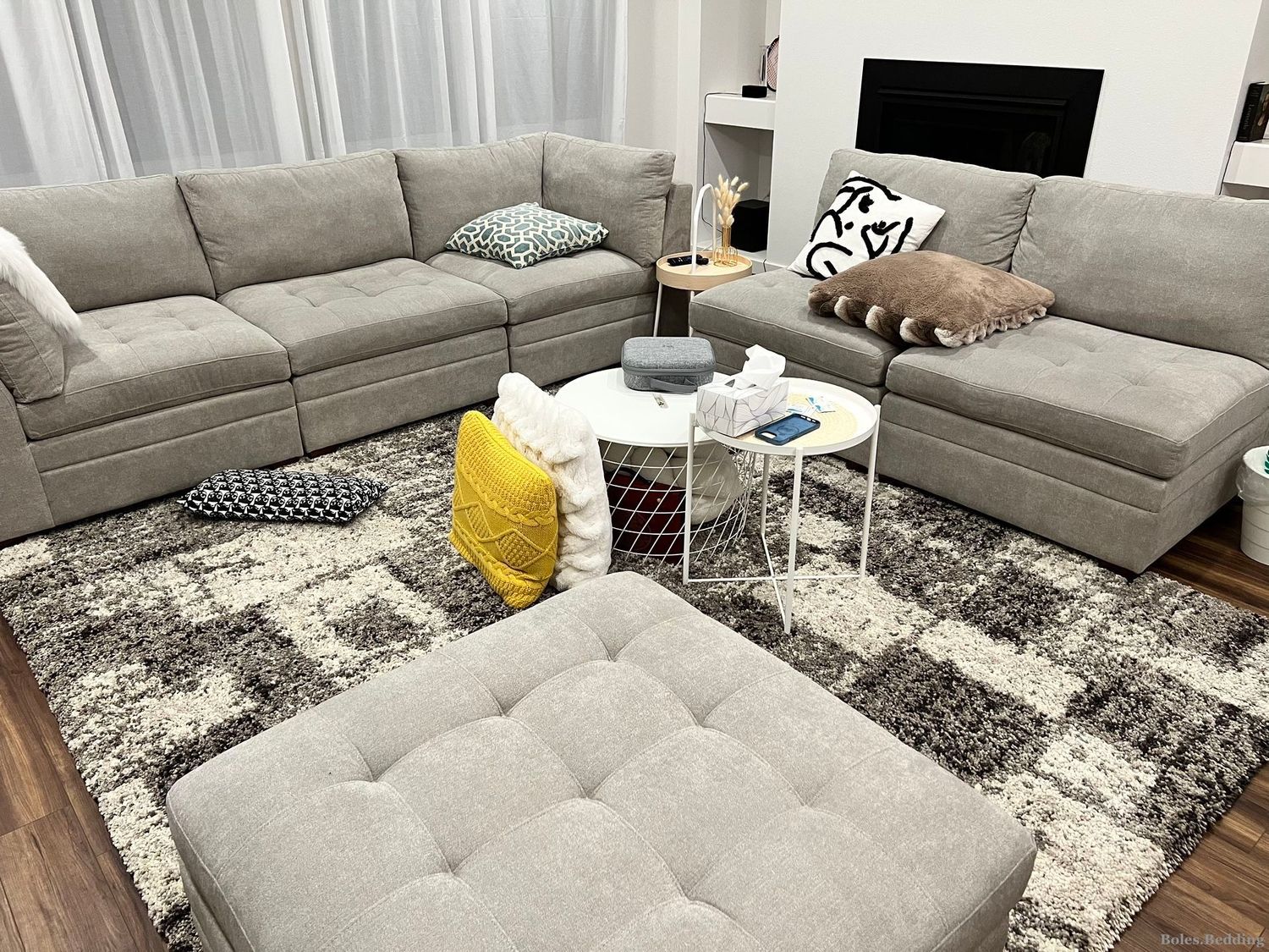 *NEW* - Thomasville - Tisdale Collection - 6-Piece Modular Sectional w/ Storage Ottoman - Beige