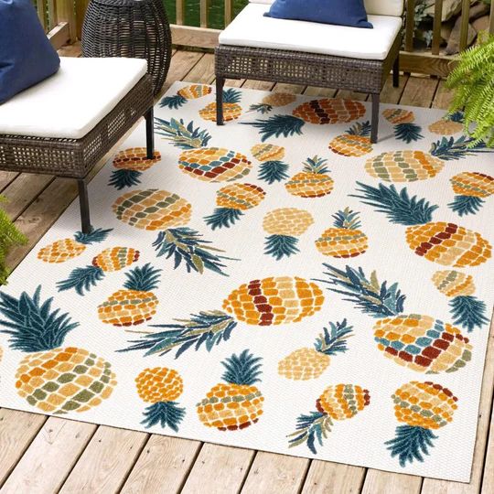 Jonathan Y Ananas Bold Pineapple Indoor Outdoor Area Rug 7’9” x 10’