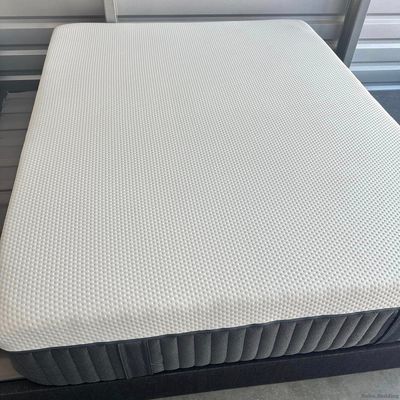 Emma Hybrid Comfort Queen Mattress Medium