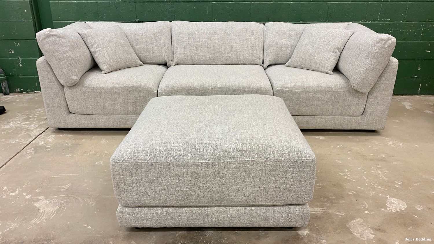 Aiden &amp; Ivy Dayna 4-Piece Modular Sectional with Pillows Light Gray