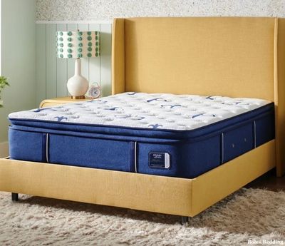 Stearns &amp; Foster Studio Collection Queen Mattress 14" Medium