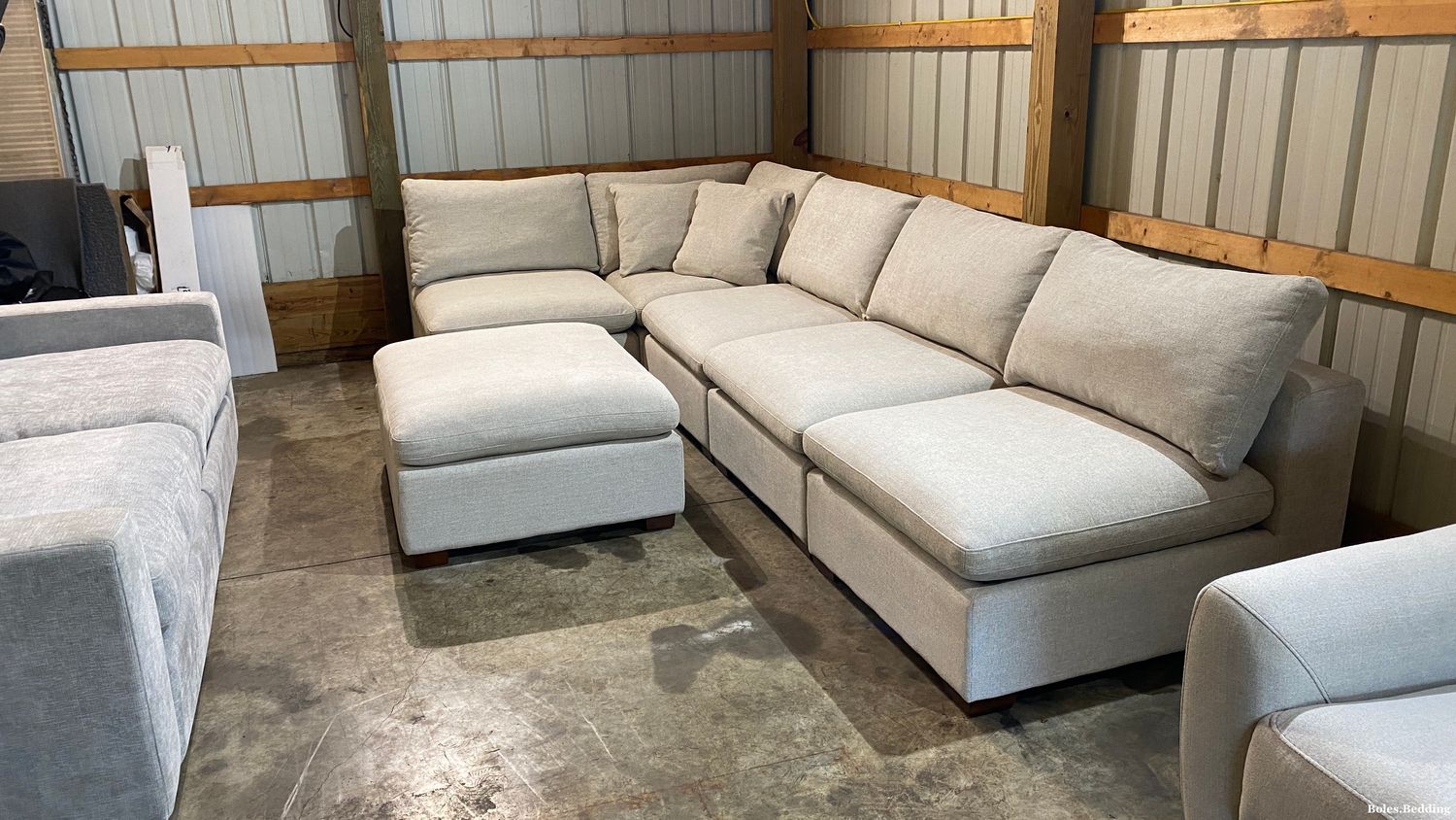 Thomasville Lowell 6-Piece Modular Sectional with Ottoman Light Gray