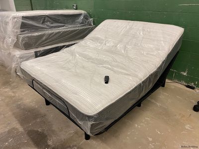 Beautyrest Silver BRS900 Queen Mattress + Motion Air 12" Adjustable Base Package – Medium Firm