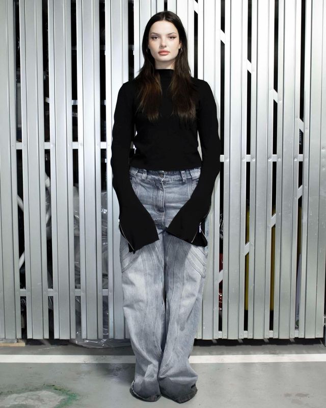 BELL SLEEVE