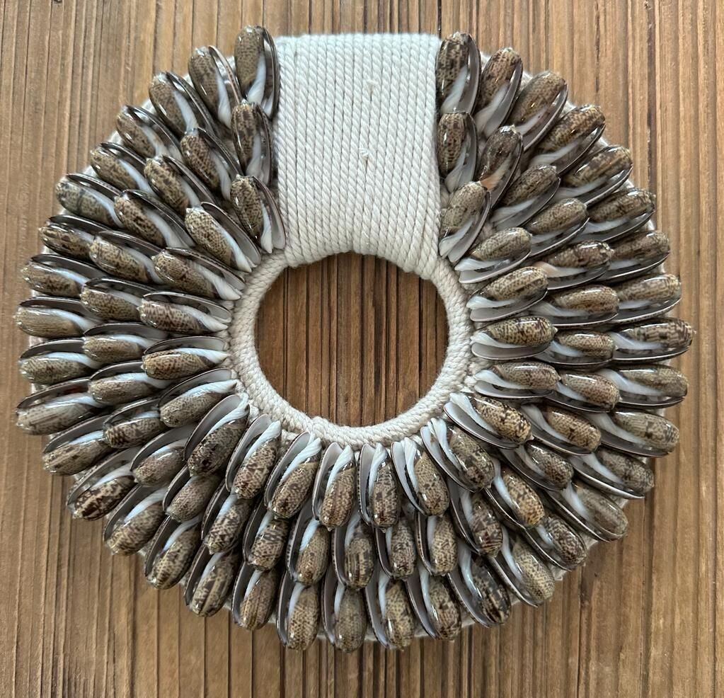 Bali Brown Round Shell Necklace S