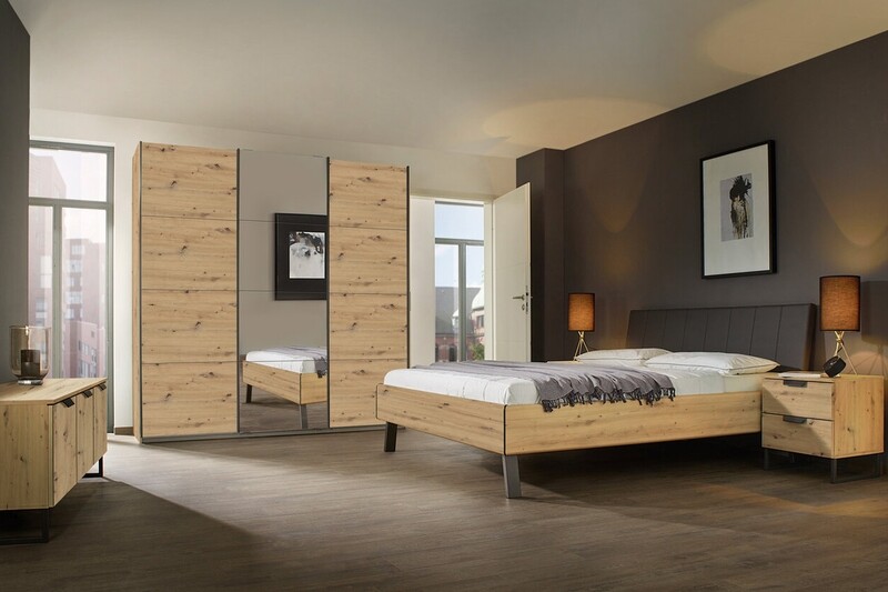 Kulmbach with 3 sliding doors including 1 mirror door