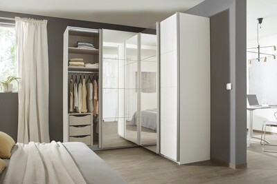 Quadra corner with 4 sliding doors (2 mirrors)