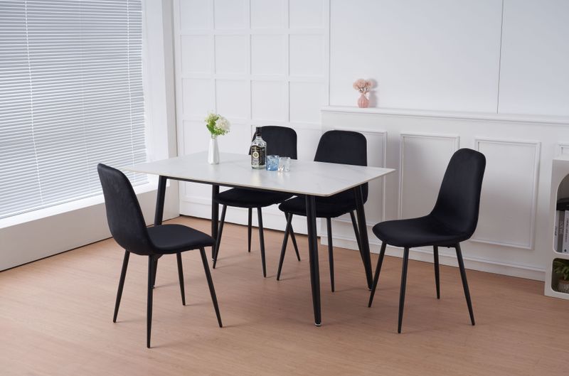 Set Gent: table with 4 chairs.